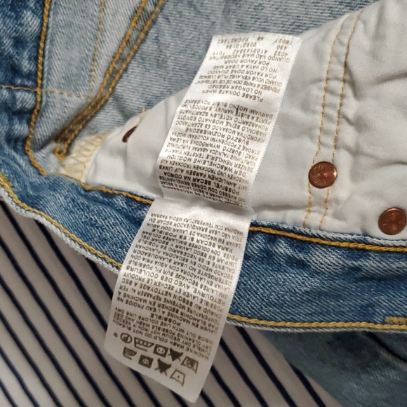 Levi's Button Fly Jeans - Picture 7 of 9